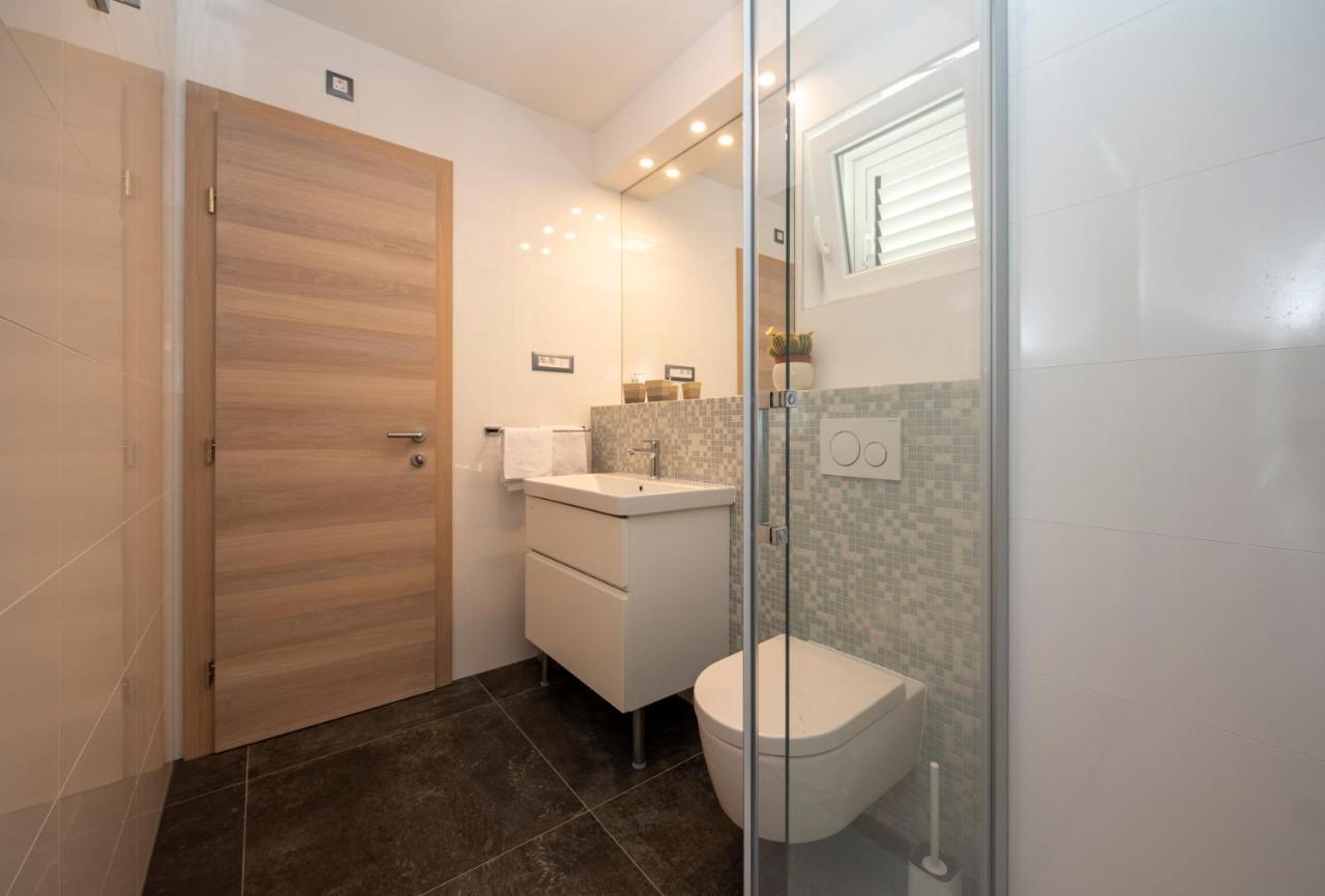 Luxury Rooms Beach Mediteran Podstrana Ngoại thất bức ảnh